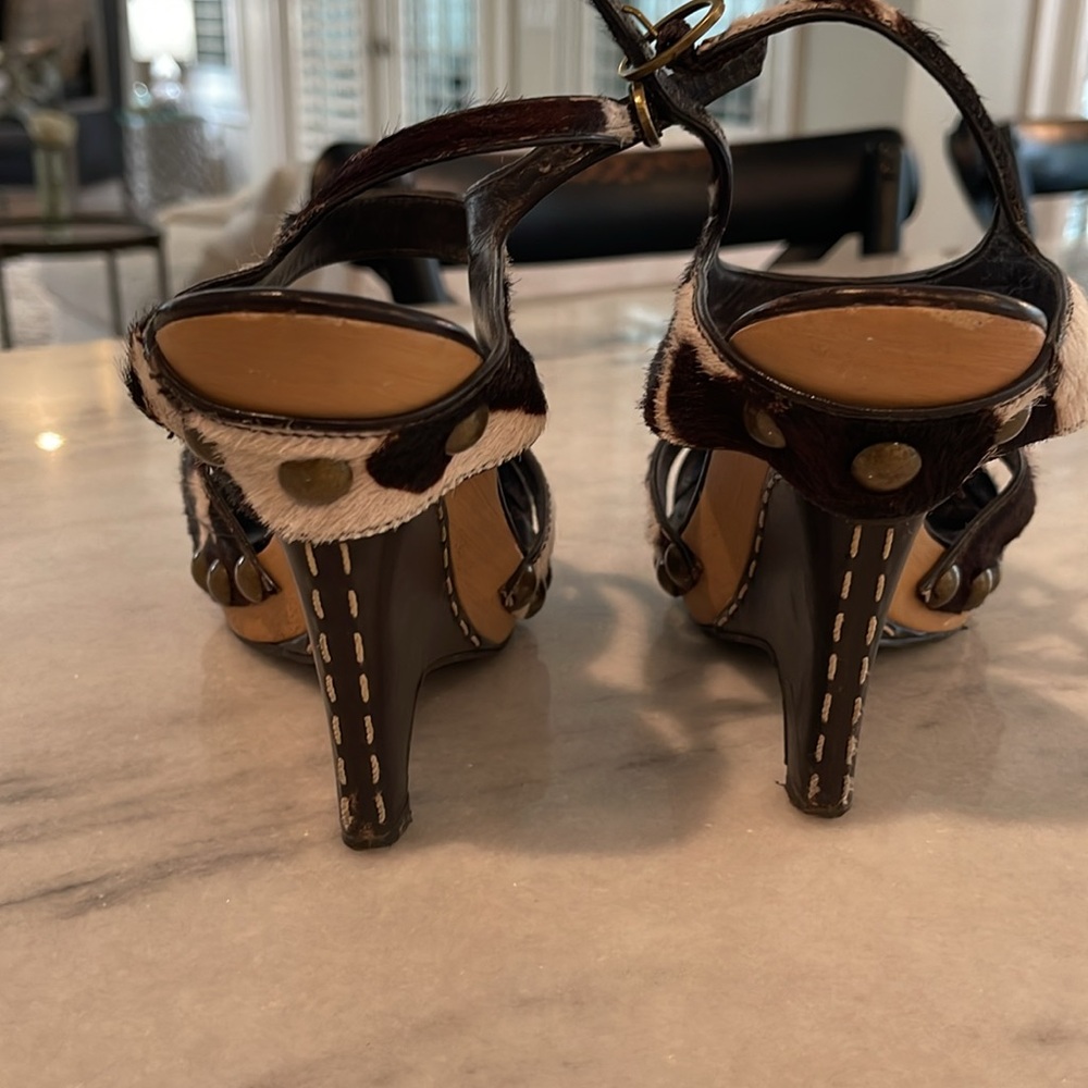 BCBGMaxazria Brown and White Women's Heels - Picture 3 of 12